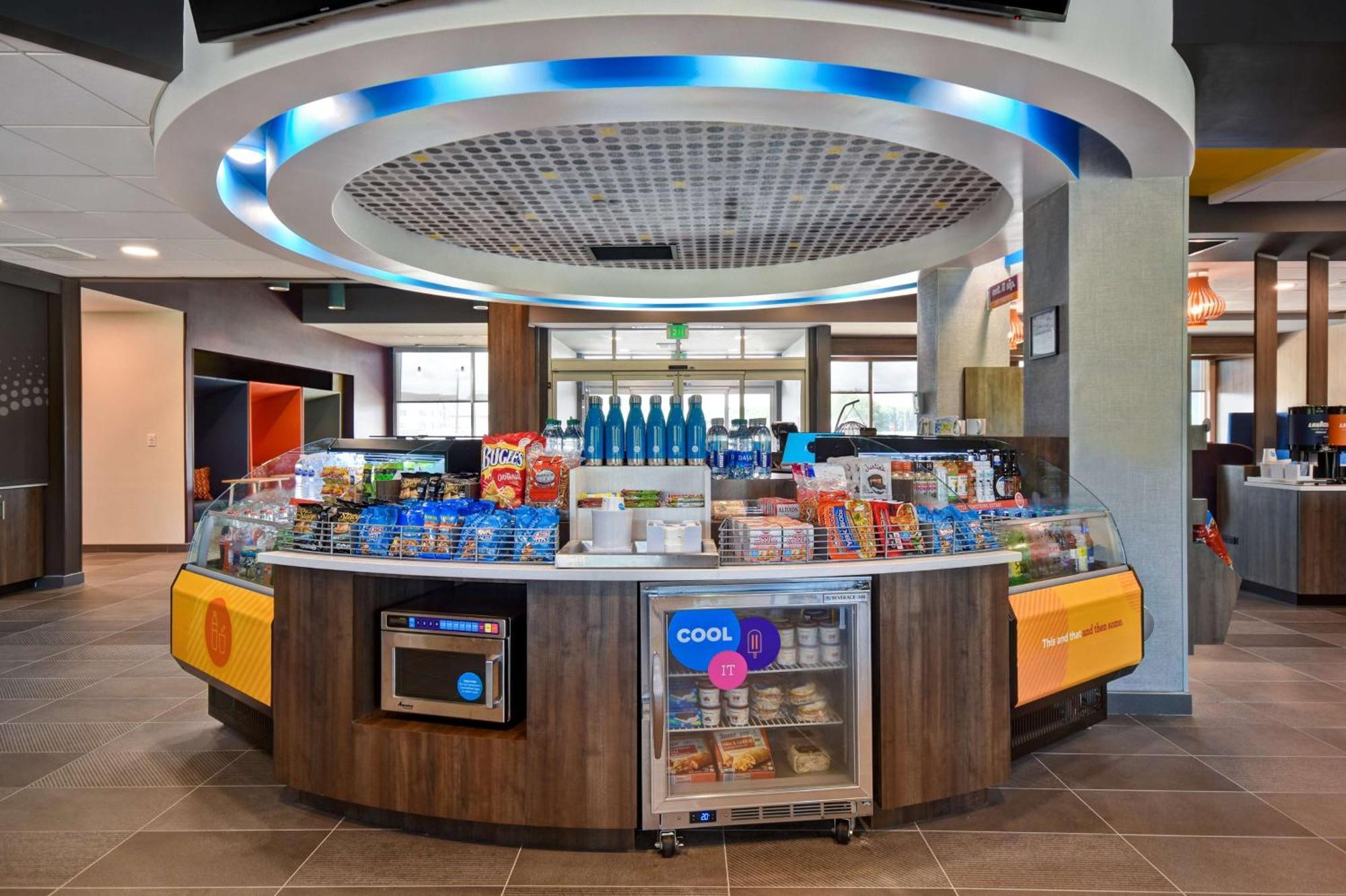 ホテル Tru By Hilton Auburn, In エクステリア 写真
